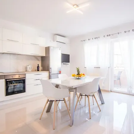 Apartment Cirjak Weißenburg